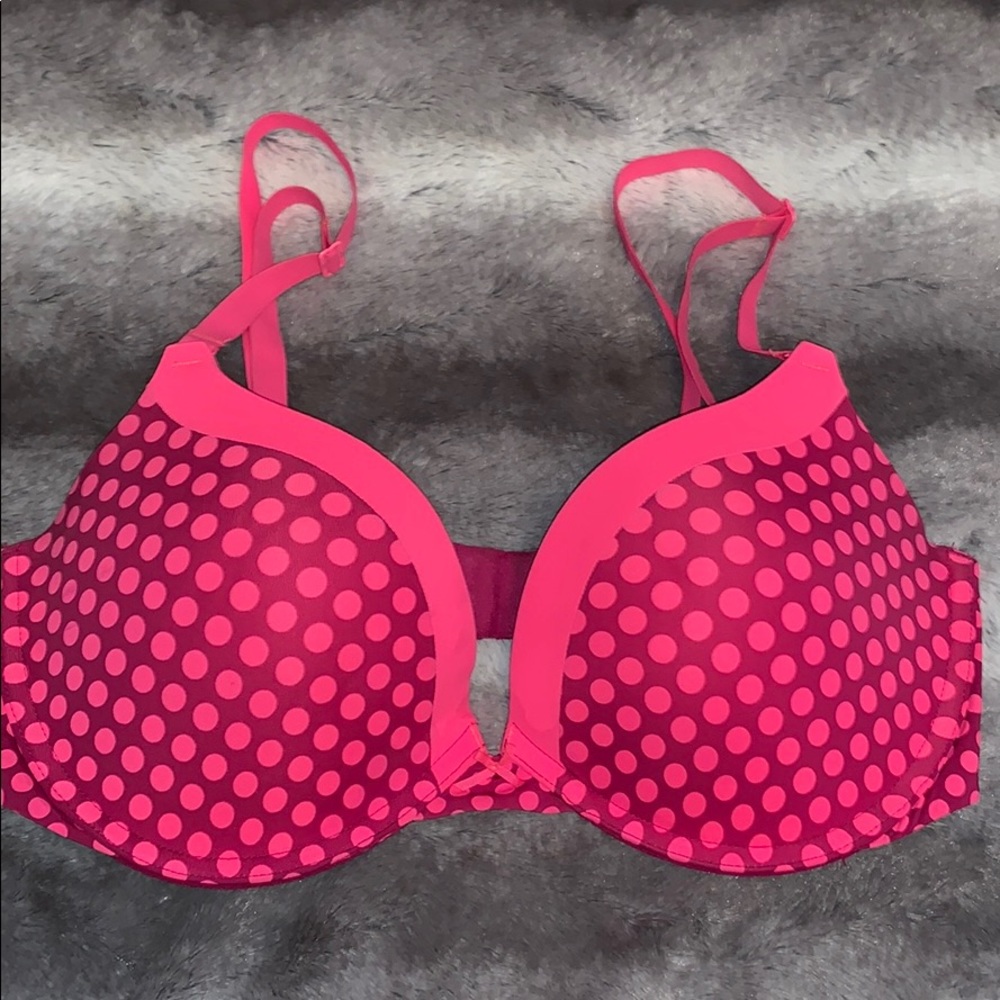 Victoria’s Secret pink bra